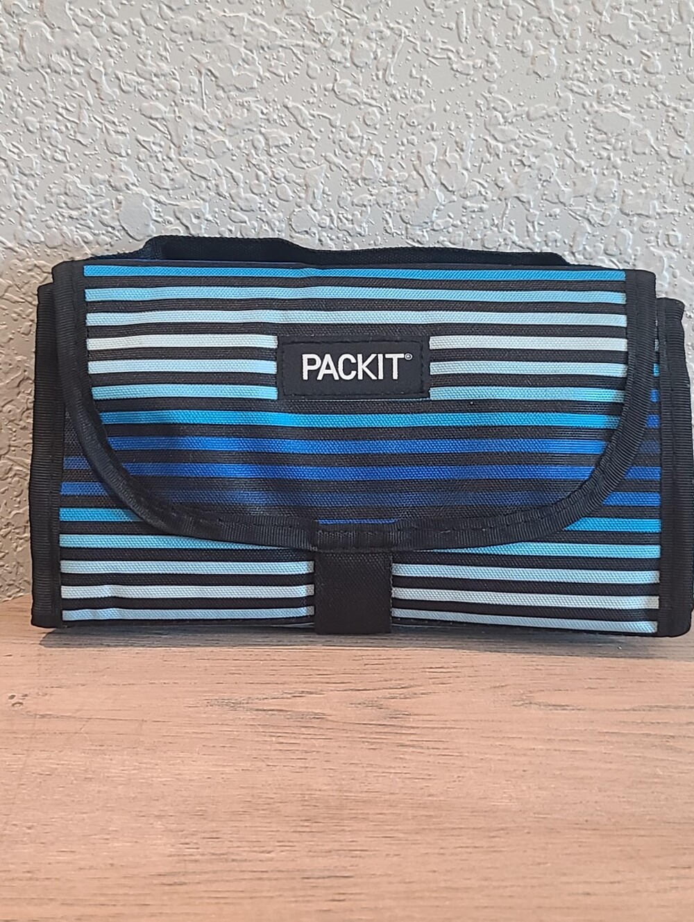 PackIt Freezable Blue Striped Lunch Bag Foldable Polycanvas Reusable Lunch Sack